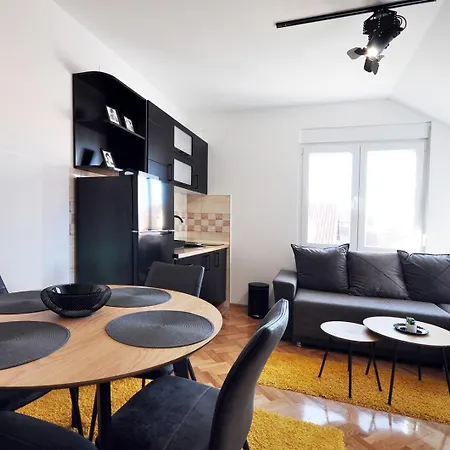 Chaplin Apartment Vrnjacka Banja